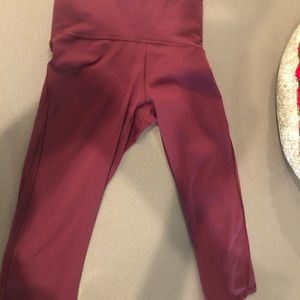 LuluLemon Burgundy Color Capri Leggings